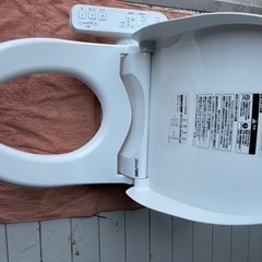 TOTO トイレ　ウォシュレット　タンク　便器