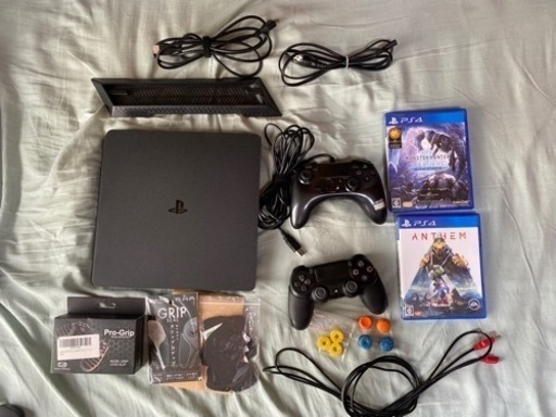 【お取引決定】PS4 CUH-2000 箱無し、おまけ多数