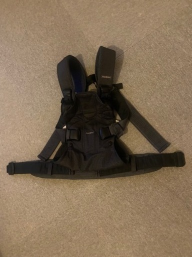 ベイビービョルン　ワンカイ　Baby Bjorn OneKai