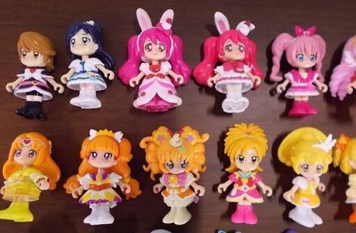 プリコーデドール まとめて 大量セット 35体 プリキュア フィギュア 人形 着せ替え 現状品 ばら売り不可 札幌市東区 新道東店 プリコーデドール まとめて 大量セット 35体 プリキュア フィギュア