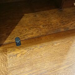 彫刻入り｜上置き収納付｜ライティングデスク｜ライティングビューロー