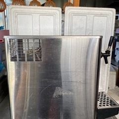 生ビールサーバー　　値下げしました❗️早い者勝ち　これからの季節家でバーベキューに生ビール❗️