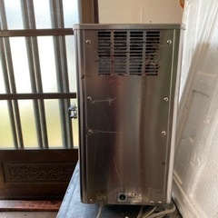 生ビールサーバー　　値下げしました❗️早い者勝ち　これからの季節家でバーベキューに生ビール❗️