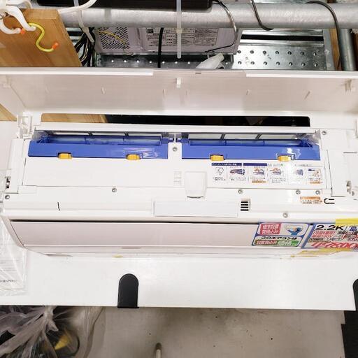 【クリーニング済】標準設置費用込！富士通（FUJITSU）掃除ロボ付エアコン 2.2k（冷房6〜9畳用）2018年製 管理番号81204