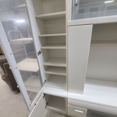 【リサイクルショップどりーむ天保山店】●1874●　ニトリ　テレビボード　横幅合計262㎝TV台　ホワイト　サイドにキャビネット２点付き♪　収納多数‼　※キズ・落書き有