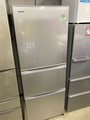 ☆中古 激安！！￥28,800！！＜店長おすすめ！＞TOSHIBA　330㍑3ドア冷蔵庫　家電　2017年製　GR-H34SY(S）型　幅60cmｘ奥行68cmｘ高さ161cm　【BD081】