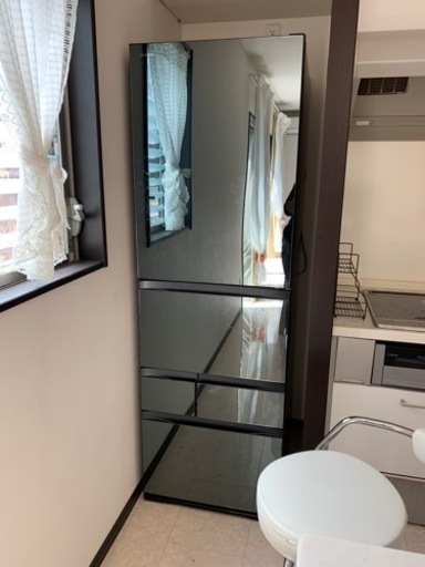 葛城市　2019年製　東芝冷蔵庫　GR-R470GW ブラック　自動ドア