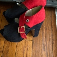赤と黒の靴👠M