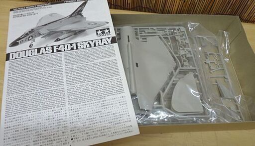 未組立 TAMIYA チャンスヴォート/ヴォート F4U-1A コルセア/ダグラス