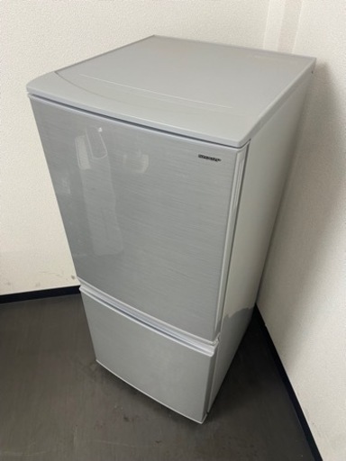 激安‼️つけかえどっちもドア 17年製 137L SHARP2ドア冷蔵庫SJ-D14D-S