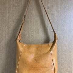 イルビゾンテ 正規品 美品IL BISONTEお値下げ