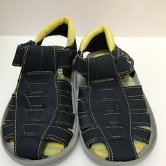 17cm HANG TEN 幼児サンダル　靴