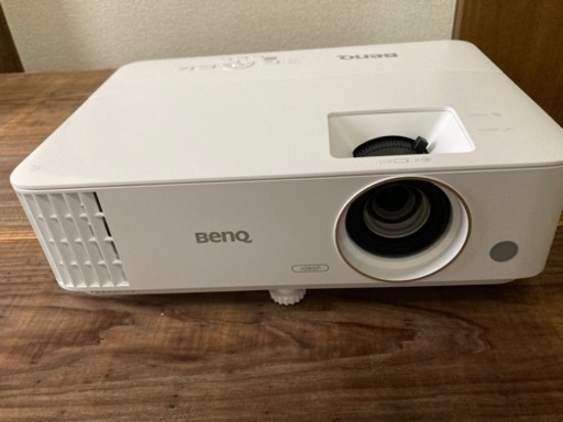 美品　プロジェクター　TH585