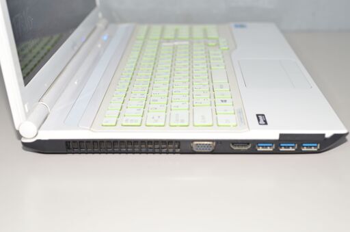 富士通AH47-J 15.6型ノートPC Corei7-3632Qm/8GB/SSD240GB/カメラ/blu