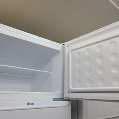 【リサイクルショップどりーむ天保山店】●59●　ハイアール　直冷式２ドア冷蔵庫　2018年製　容量１３０L　JR-N130A　※キズ・凹み有