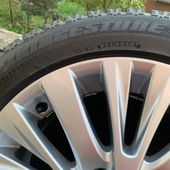 トヨタ　 20アルファード後期レクサスセンターキャップ付きホイールセット