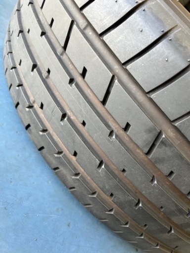 225/55R19 タイヤ　４本