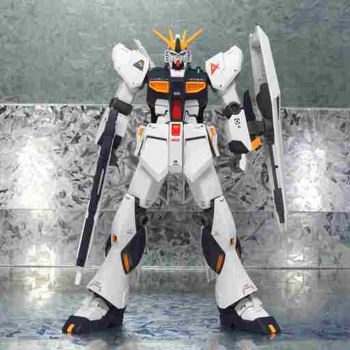 ガンプラ 1/144 EG νガンダム 完成品 R44142