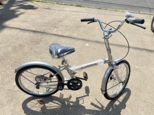 ★未使用品 折りたたみ 自転車 Happy Town シルバー