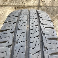 ミシュランアジリスキャンピング　215/70/15 4本セット