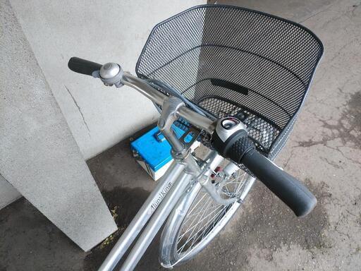 取引決定しました！札幌、江別市内配達無料。中古27インチレッド！