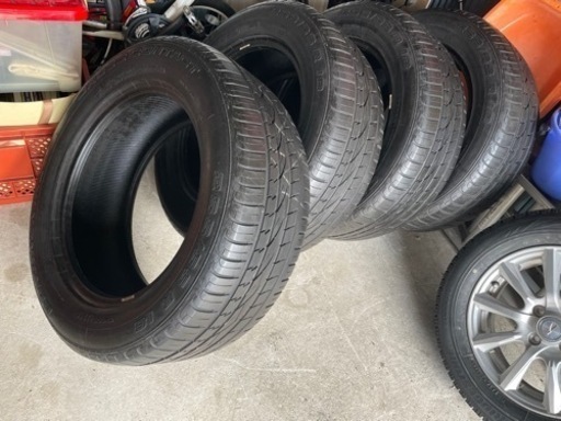 255/55R18 タイヤ　新品、未使用、4本set