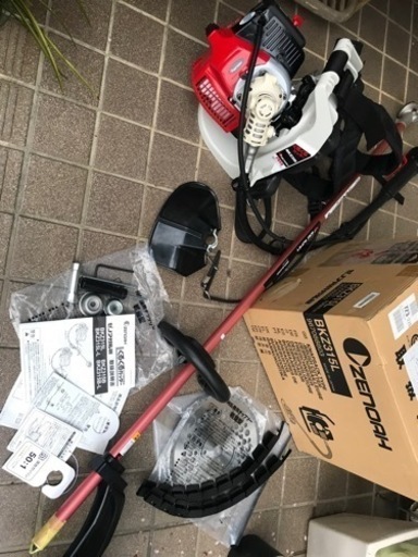 ゼノアZENOAHエンジン式 刈払機 草刈機 BKZ315L背負式ループハンドル美品/EZくるくるカッター2サイクル草刈り刈払い