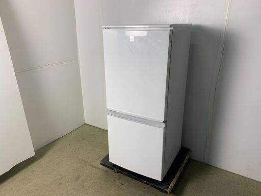 (220414)【30％値下げ】　シャープ　ノンフロン冷凍冷蔵庫　SJ-14E3-KW　2016年製