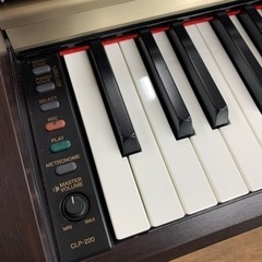YAMAHA 電子ピアノ クラビノーバ CLP-220【店頭取引限定】【中古品 