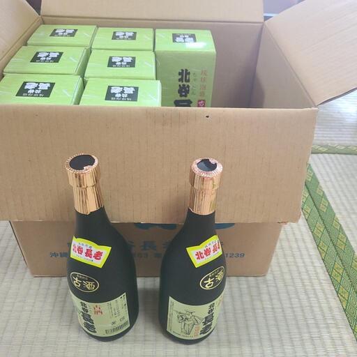 泡盛　13年古酒　北谷長老　25度　720ml　箱入り7本　箱無し2本