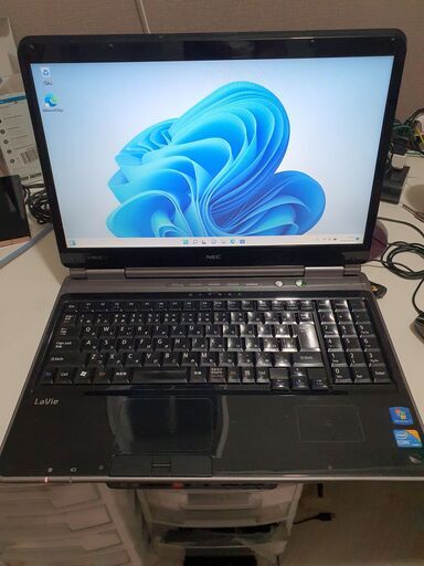6ヶ月保証（Windows 11+Office2021年）NEC LAVIE LL750/W