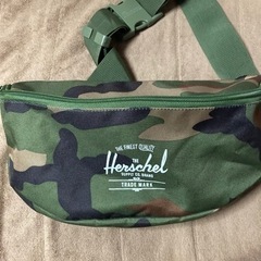 ☆新品☆Herschelボディバッグ👜