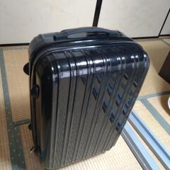 ☆ スーツケース　サイズ -たて64cm x よこ40cm x ...