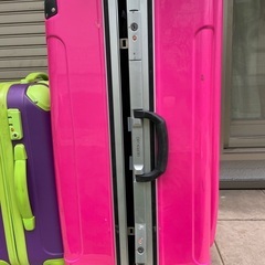 大きなサイズのスーツケース