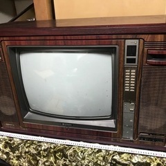 貴重な昔のテレビ 日立製 HITACHI