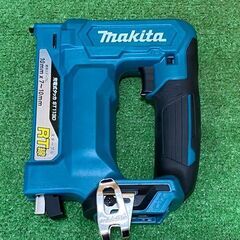 70 充電式タッカ マキタ ST113DZK 中古美品