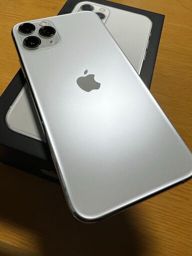即発送可能】 iPhone 11 SIMフリー 256GB proシルバー スマートフォン