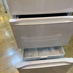 ⭐️VEGETA⭐️2019年製 TOSHIBA 330L冷蔵庫 ベジータ GR-M33S 東芝