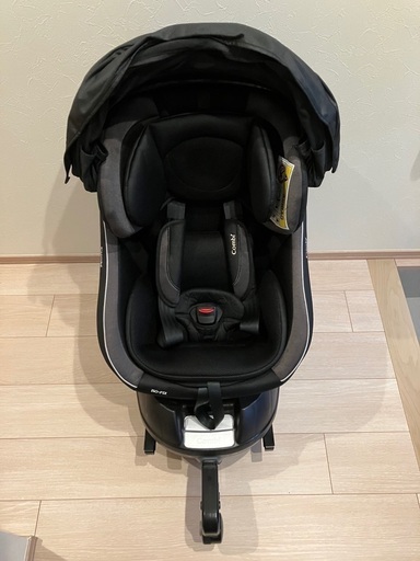 360℃回転　エッグショック　コンビ　チャイルドシート　ISOFIX