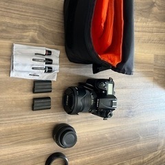 カメラ×1、レンズ×2