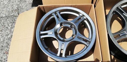 タニグチ レボルバーT55 or スージーSSJサムライ ジムニーホイール