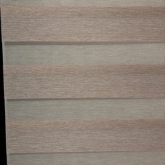 調光ロールスクリーン　ピンク