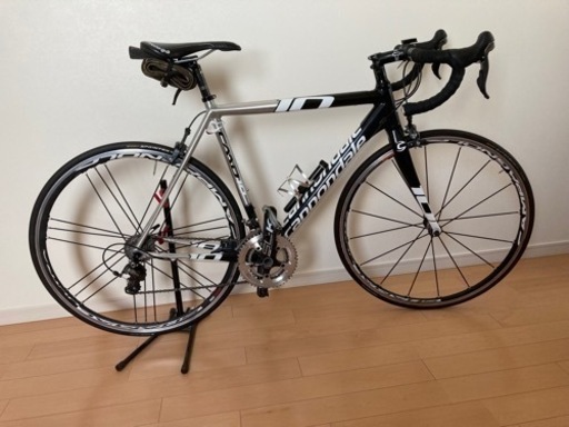 シャマルウルトラ付　cannondale CAAD10 アルテグラ　ロードバイク