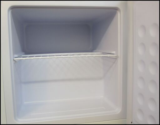 キャッシュレス決済可！値下しました！13200円→8800円 冷凍庫 1BOX型 1ドア 32L A Stage 2019年製 ホワイト キャッシュレス決済可！値下しました！13200円→8800円 冷凍庫 1BOX型