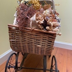 アンティークベビーカー　インテリア