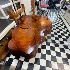 【リサイクルサービス八光　田上店　配達・設置OK】屋久杉 一枚板 テーブル（脚付き）