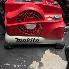 マキタ　コンプレッサーAC460XL