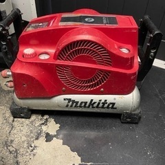 マキタ　コンプレッサーAC460XL