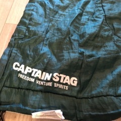 寝袋　シェラフ　キャンプ用品　CAPTAIN STAG