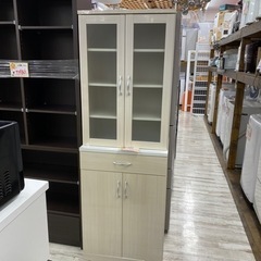 食器棚 アイボリー系